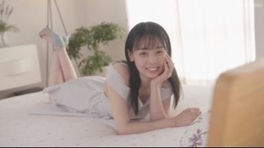 【時田亜美】＜美少女×パイ射＞はにかんだ笑顔が抜群に可愛い黒髪＆清楚系美少女が濃厚ハメ→お椀型のオッパイにパイ射のthumbnail