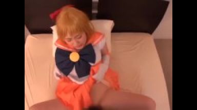 【水沢みゆ】セーラームーンアニコスプレイヤー美少女手コキフェラ抜き主観プレイでえちえちすぎる舐めまくりのthumbnail