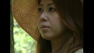 ♥山奥の山小屋でチンポを待つセレブ妻…屋外で開放的なおマンコを開いてハメ狂う絶倫露出女は青姦ヤリマン熟女のthumbnail