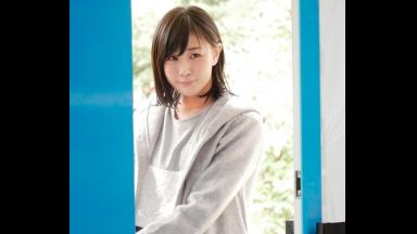 ♥40歳人妻に中出し「夫を待たせてるので早めに…♥」旦那の目の前でコッソリチンポ挿入してイキ狂う清楚奥様のthumbnail