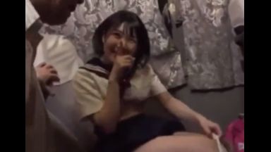 ☆痴女☆皆月ひかる☆逆痴漢♥SEXしよう…女子校生※中出し♥ＪＫじゃないとダメなのよ…夜行バスで勃起しようよx手コキのthumbnail