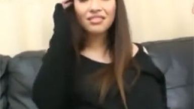 素人ナンパ連れ込みめちゃくちゃエロい顔したお姉さんとイケメンたちでヤッちゃうド変態巨乳ギャルのthumbnail