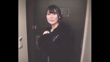 ♡TV局から出てきた素朴な19歳の地下アイドルに枕営業させちゃった…ファンの男の子にホテルで中出し♡のthumbnail