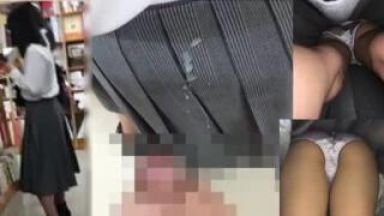 【パンチラ盗撮】清純ロリ少女のパンツを覗いた後に、シコってガチ射精。濃厚精子が少女のスカートに発射のthumbnail