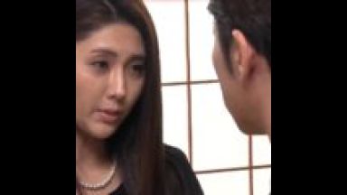 【原ちとせ】もう奥さんって呼ばないで！亡夫の部下と遺影の前で不倫・・中出しまで要求する未亡人！のthumbnail