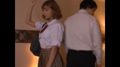 ［明日花キララ］一見JKだがどうやら風俗嬢と痴漢プレイからスタートのthumbnail