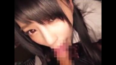かわいい顔してフェラチオの達人って感じのJKちゃんとハメ撮りのthumbnail