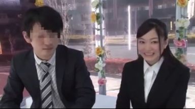 ＜マジックミラー号×OLお姉さん＞あなたの街にやってきたマジックミラー号！食品メーカーお勤めの2人を誘ってMM号で賞金を渡してエッチを見せて貰う事に…のthumbnail