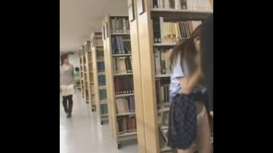 図書室でメガネJKのメガネにぶっかけのthumbnail