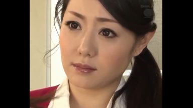 ！旦那が単身赴任で欲求不満の女TeacherはStudentたちに性欲処理を求めてしまう…教室で思春期dickで輪姦されても…！のthumbnail