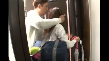 ♥ガチレイプ☆帰宅した女子校生を犯す…犯す…犯しまくる…傘を脚に縛ってチンポ挿入する変態レイプ魔のthumbnail