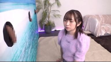 【松岡美桜】《エロ動画×賞金ゲーム》彼女なら当てられて当然！並んだチンポの中に彼氏のチンポを当てれる事出来たら賞金ゲット間違えたら彼氏の前で生本番中出し罰ゲーム企画ｗのthumbnail