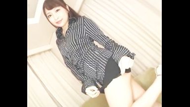 ♥「欲しいの？…おまんこ♥」美尻・太もも・撮影会…尻フェチパンチラ…H大好きまんこはチンポ放さないの…のthumbnail