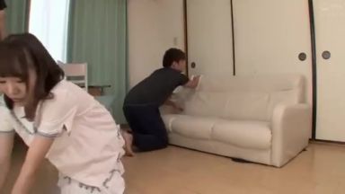 激ミニスカートパンチラしてるかわいいお尻の童顔ロリ妹と近親相姦手コキフェラ抜きのthumbnail