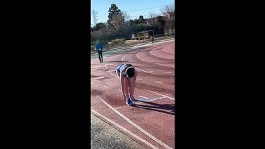 【アスリート×中出し】予想外の場所に隠れた覗き魔がセクシーな行動で超可愛いスポーツ女子の秘部に精液を大量発射ｗｗｗのthumbnail