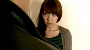 【ヘンリー塚本】結城みさ ストーカーに体を許してしまう淫乱熟女！立ちバックでガン突きされるのthumbnail