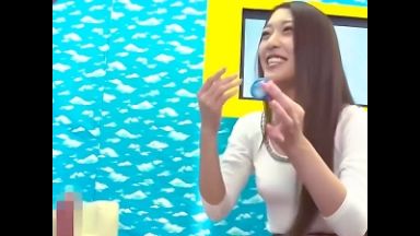 【素人ナンパ】危険なコンドーム付けて友人と生ハメセックスする美乳美人お姉さん！結局ゴム破れて中出し種付けされる！のthumbnail