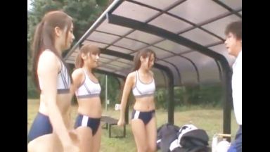 ♡中出し※体力有り余る陸上少女の絶倫マンコは休憩中にコーチの精子を連続中出しで搾り取っちゃう…♡のthumbnail