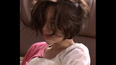 ♥犯されて貞操帯を付けられた人妻「外したいときは旦那の居ない時に電話してよ♥」もう俺だけの肉便器だから…のthumbnail