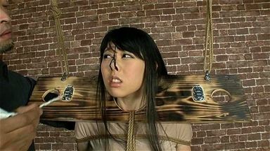 巨乳の人妻が旦那のせいで拘束されていたぶられて中出しセックスされるのthumbnail