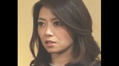 未亡人の妻は坊主に中出しされた後は輪姦レイプ♥喪服のまま犯され続けるよ欲求不満の人妻のthumbnail