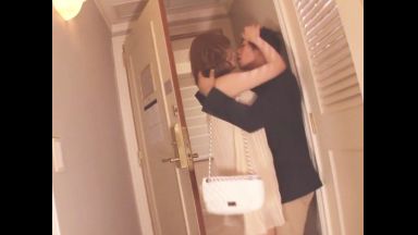 ！部屋に入るなり即dick求めるUnparalleled energyおPussy「頂戴…早く欲しいの…ここに…！」最後の一滴まで搾り取る淫乱tasty「SEXしたいの…したいの…！」のthumbnail