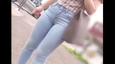 ♡10分耐えたら100万円「すぐそこなら…いいですよ♡」大学3年生のピチピチおまんこは愛液トロトロで…絶叫牛乳吹き出しのthumbnail