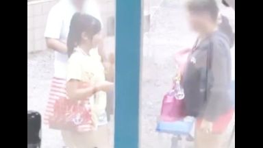 ♡待ってる両親に内緒で中出ししちゃった娘…お父さん…お母さんゴメンなさい…絶対言えない事しちゃいましたのthumbnail