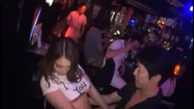 ナイトクラブでそのままセックスおっぱじめちゃう巨乳ギャル琴音ありさビッチすぎのthumbnail
