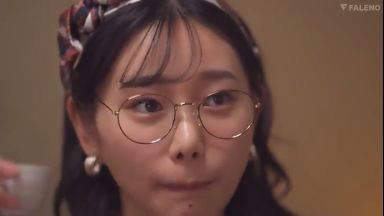 【三葉ちはる】＜OLお姉さん×口内射精＞僕は相部屋になった美人上司の誘惑に負け朝から晩まで濃厚SEXのthumbnail