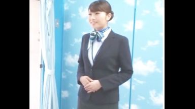 ♥まさかの清楚なCAがセカンド童貞筆おろし「私1年ぶりで欲求不満かも…♥」おまんこは憧れのスチュワーデスのthumbnail
