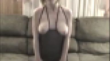 垂れ切ったおっぱいを揺らして誘惑してくる熟女がコチラ！のthumbnail