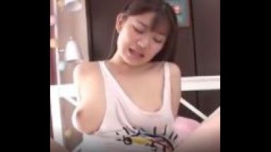 「あん♡気持ちいい♡もっと奥まできて？」爆乳美女と着衣のまま濃厚ハメ撮り///のthumbnail