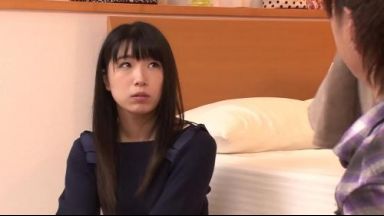 幼馴染の彼女と勉強中の襲ったて無理やり脱がせてバックでクンニ＆手マンしたらものすごく抵抗したけどアヘ顔連続でイキまくりのthumbnail