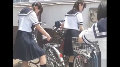 ♥これも…乱交＿制服♥パイパンがいいのよね…素人で濡れちゃおうよHね「あぁぁぁあっあ♥」☆女子校生☆のthumbnail