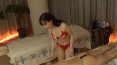 藤田ニコル似の女性がビキニ姿で激エロ回春マッサージご奉仕めちゃ抜けるエロエロのthumbnail