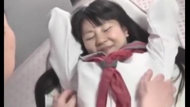 【くすぐりJK】japanese heroine tickle　コショコショされる女のthumbnail