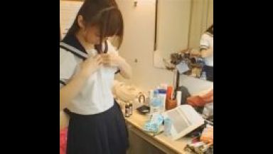 【樹花凜（七咲楓花）】真正M少女がファン感謝で集まったファンの為にコスプレサービス！セーラー服でパンチラしちゃう♡のthumbnail