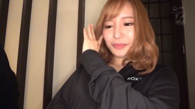 「エッチ好き❤」某海岸でゲットした素人お姉さんと即日SEXのthumbnail