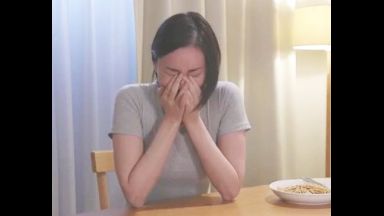 ！Rapeを思い出して泣きじゃくる私「でも、もう一度犯して…」とお願いしてしまう快楽を忘れられないBizarreな私！のthumbnail