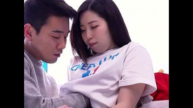 【MM号×素人ナンパ】チアリーディングの女子大生が童貞男子の初体験相手に！激しいピストンでパイパンマ●コフルボッコなんだがｗｗｗのthumbnail