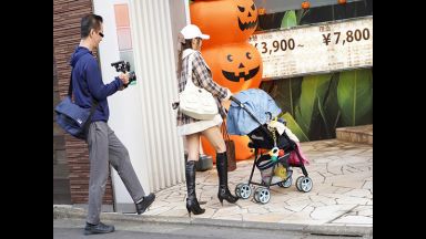 【淫乱人妻】「こんなの初めてぇ♡」スケベ過ぎるギャル人妻2人と夢の3Pセックス！凄テクご奉仕＆本番挿入で精子ぶちまける！のthumbnail