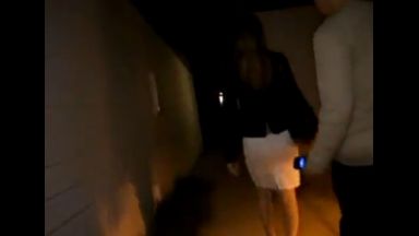 ♡暗がりの路地裏で熟女を監禁レイプ…拘束しておマンコにチンポ挿入する鬼畜…のthumbnail