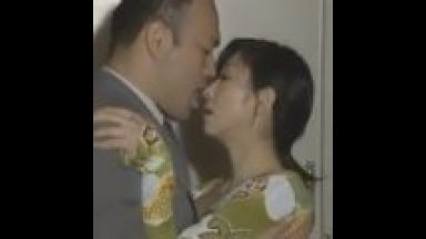 【小池絵美子】奥さんと面識のある男と不倫関係・・同じ団地内に住む不倫カップル！情事を繰り返す二人のthumbnail