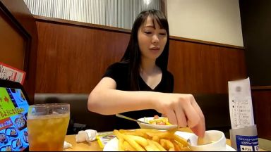 ＜素人お姉さん×即日ハメ＞街頭でゲットしたお姉さんにご飯を奢って即日中にエッチ出来るか企画wのthumbnail