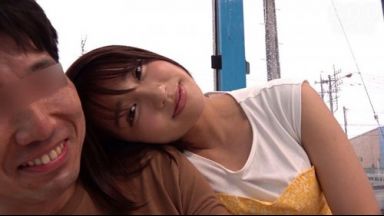 こんな美少女に童貞君がちんぽしゃぶしゃぶされ卒業する裏山動画のthumbnail