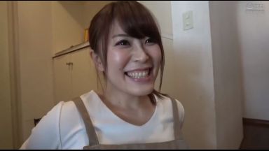 【素人妻】「しっかりお掃除させて頂きますね」家政婦派遣の人妻のピタパンエロ尻に興奮ジーンズズリ下げいきなり挿入のthumbnail