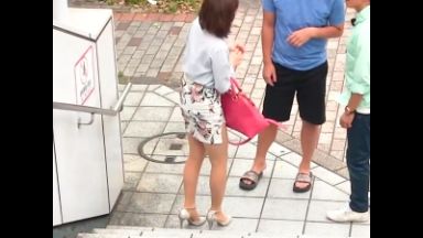 【素人ナンパ】「こんなの初めて♡」シコ過ぎる美魔女に声をかけ乱交セックス！濃厚ご奉仕から本番挿入で腰振り絶頂アクメ！のthumbnail