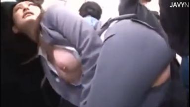 ♡電車痴漢☆スーツのお尻破られて精子まみれのパンツでそんまま帰宅するOL「必死で手で隠して電車降りちゃう♡」のthumbnail